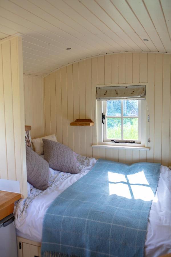 Southwick  Romantic Secluded Shepherd Hut Hares Rest מראה חיצוני תמונה